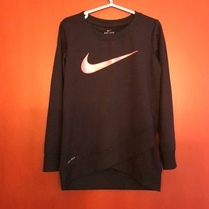 Nike Girls size 5/Small sweatshirt
